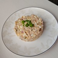 Салат с тунцом