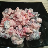 Салат с ветчиной, сладким перцем и красной фасолью