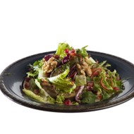 Салат с жареным баклажаном и перцем