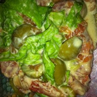 Салат со слабосоленой семгой и грейпфрутом