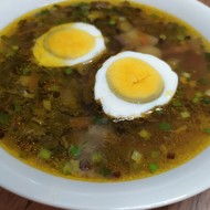 Щавелевый суп с яйцом