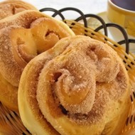 Сдобные булочки на молоке