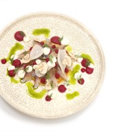 Сельдь с картофелем, луком и свеклой по-датски