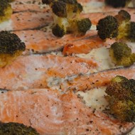 Семга с брокколи в сливках