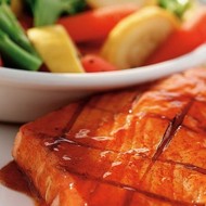 Семга в цитрусовом маринаде с овощным салатом