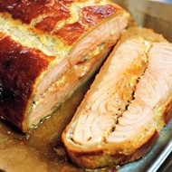 Семга, запеченная с травами и карамелизованным лимоном