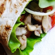 Шаурма с индейкой и овощами