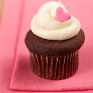 Шоколадные капкейки в легком сырном креме