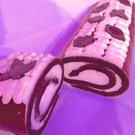 Шоколадный бисквитный рулет