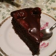 Шоколадный торт с глазурью