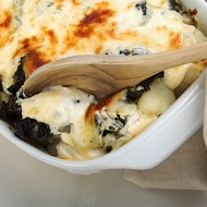 Шпинат с соусом бешамель