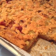 Штрейзель с крыжовником и миндалем