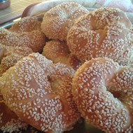 Симит (Турецкий бублик с кунжутной обсыпкой)