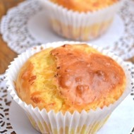 Сырные кексы