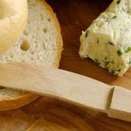 Сырное масло с базиликом