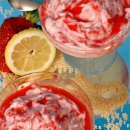 Скандинавский пудинг из ревеня со взбитыми сливками