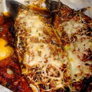 Скумбрия, фаршированная овощами