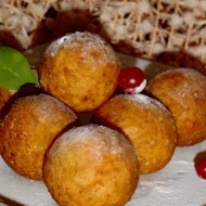 Сладкие картофельно-кунжутные шарики