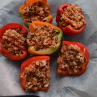 Сладкие перцы, запеченные с мясом и рисом
