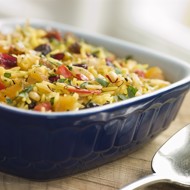 Сладкий плов с тыквой и фруктами