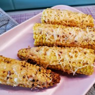 Сливочная пряная кукуруза, запеченная в фольге