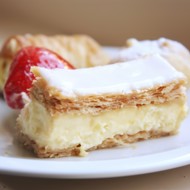 Слоеные полоски с кофейным кремом