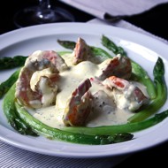 Сметанный соус с хреном и розмарином для креветок