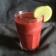 Смузи с черноплодной рябиной