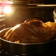 Сочный цыпленок табака в рукаве