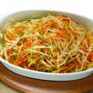 Сочный салат с оливковым маслом