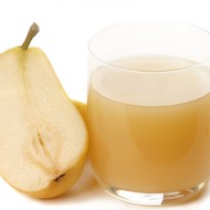 Сок из груши с корицей