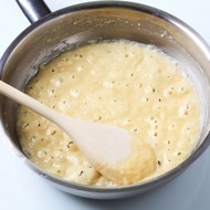 Соус бешамель с мускатным орехом