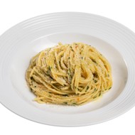 Спагетти с анчоусами и хлебными крошками