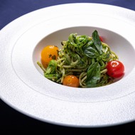 Спагетти с цукини в постном соусе песто