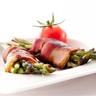 Спаржа с ветчиной