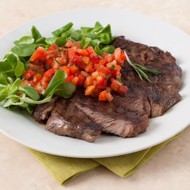 Стейк из австралийской мраморной говядины с чили сальсой