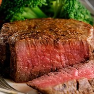 Стейк из говядины с овощами