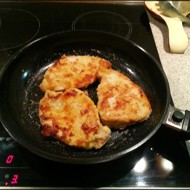 Стейк из свинины в панировке