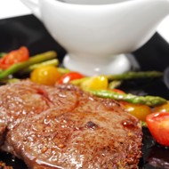 Стейк с бренди и перцем