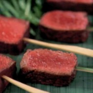 Стейк с кресс салатом