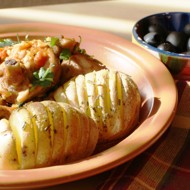 Стифадо из кролика с запеченным картофелем