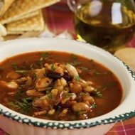 Суп фасолевый с курицей и горохом