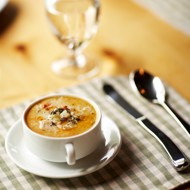 Суп из батата с чили и Грюйером