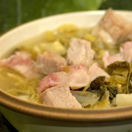 Суп из картофеля и савойской капусты с беконом