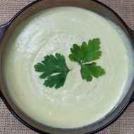 Суп-крем из зеленого горошка