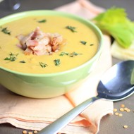 Суп-пюре из чечевицы с беконом