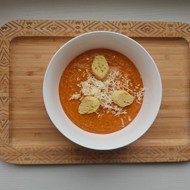 Суп-пюре из томатов с сухариками и сыром
