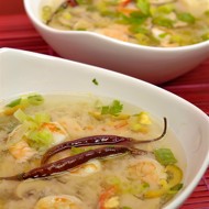 Суп с креветками и овощами