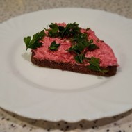 Салат из свеклы с плавленым сыром