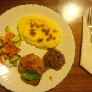 Свиная отбивная с шалфеем и сливками